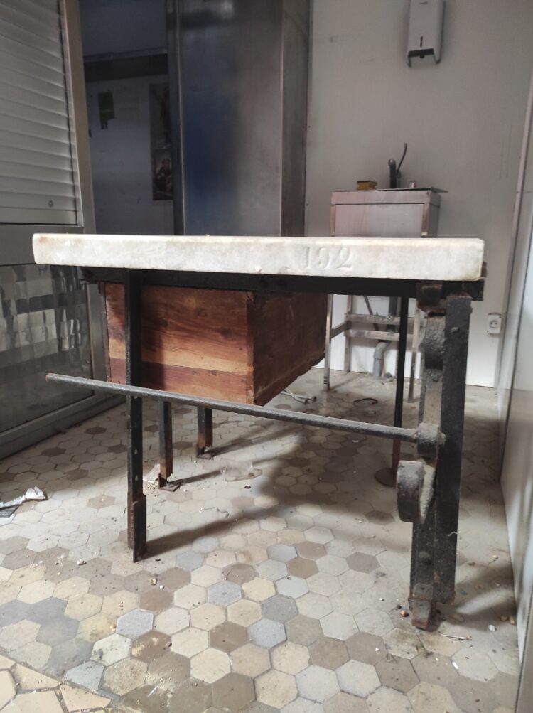 El patrimonio del Mercado Central que Catalá margina y olvida