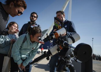 Ciutat de les Arts i les Ciències encuentro sobre astrofotografía y observaciones con telescopios 2 Ciutat de les Arts i les Ciències encuentro sobre astrofotografía y observaciones con telescopios