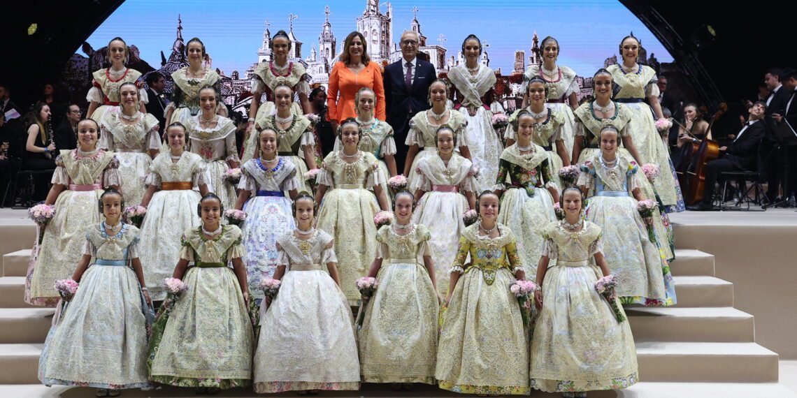 Conoce a la Corte de Honor de la Fallera Major de Valencia 2026