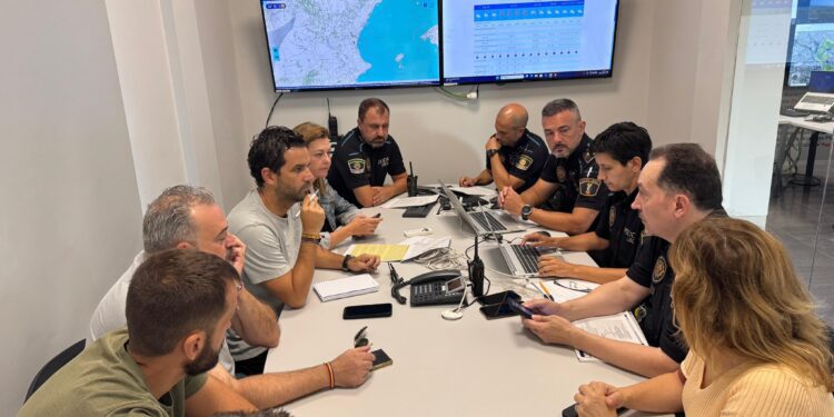 Paterna suspende las clases para este lunes, cierra el Parc central y activa protocolos de seguridad