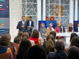 À Punt presenta ante los medios su nueva programación de otoño 2 Gz QKx8XAAAVpTk