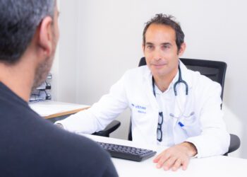 Experto de Vithas afirma que la cardiología es crucial en el diagnóstico y manejo del síndrome de la fatiga crónica