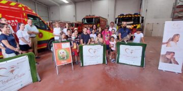 Tarde mágica de solidaridad y aprendizaje en el Parque Central de Bomberos de Valéncia