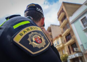 La Policía Local de Barrio de Torrent detiene de un presunto implicado en varios hurtos continuados