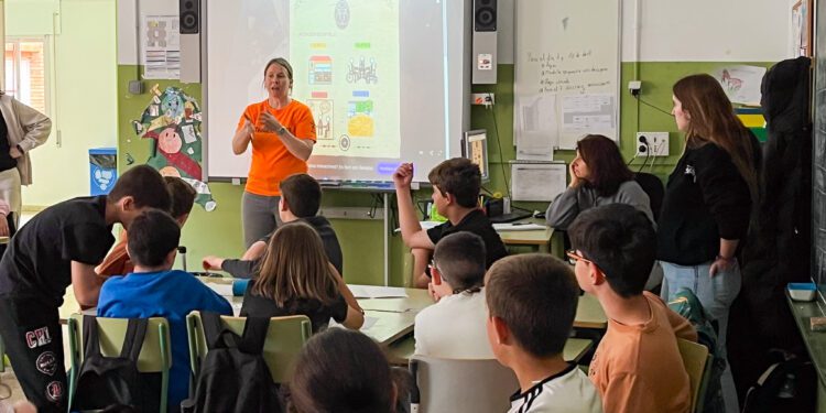 COCEMFE celebra la ‘Vuelta al cole’ como ejemplo de inclusión y normalización 1 COCEMFE celebra la ‘Vuelta al cole’ como ejemplo de inclusión y normalización