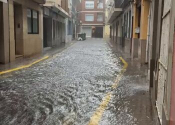 Sueca se recupera de los 150 litros caídos hoy, y de la fuerte tromba de esta tarde