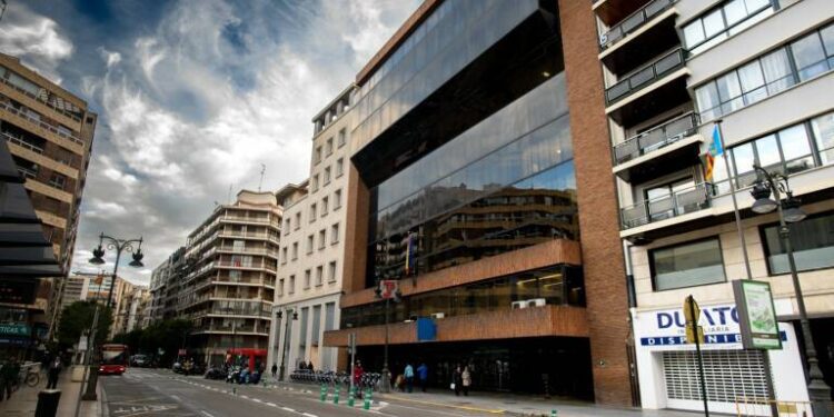 La Seguridad Social subasta pisos en Valencia desde 30.600 euros y garajes desde 5.000 1 La Seguridad Social subasta pisos en Valencia desde 30.600 euros y garajes desde 5.000