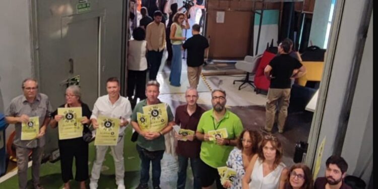 El comité de Empresa de À punt denuncia las "amenazas de despidos" y habla de trabajo precario 1 El comité de Empresa de À punt denuncia las "amenazas de despidos" y habla de trabajo precario