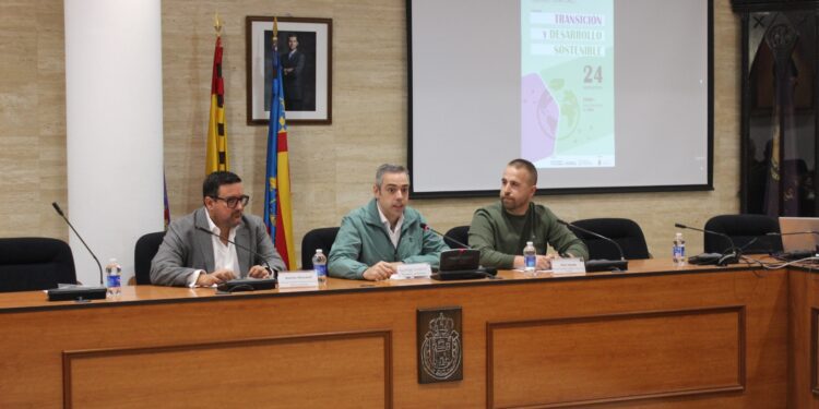 Utiel acoge una jornada de reflexión sobre transición y desarrollo sostenible