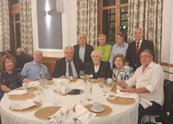 El Grup d'Acció Valencianista otorgà el Premi Llealtat 2025 a Enric calvo en un sopar en l'Ateneu de Valéncia