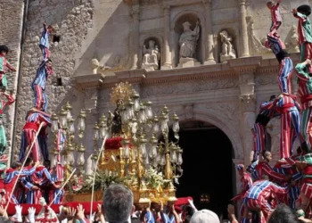 8 septiembre en Algemesí: Apoteósi folklòrica en llaor a la Mare de Déu de la Salut