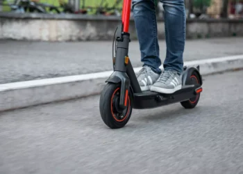 Detenido en Torrent el presunto autor de un atropello con patinete eléctrico que dejó a una mujer de 70 años en la UCI 4 Detenido en Torrent el presunto autor de un atropello con patinete eléctrico que dejó a una mujer de 70 años en la UCI