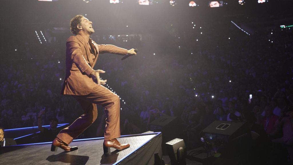 El Roig Arena abre sus puertas con un homenaje multitudinario a Nino Bravo 3 bisbal sobre nino bravo es grandioso 16 9 aspect ratio default 1015404 da39