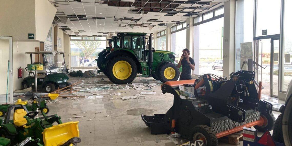 El alcalde de Cox alerta: “Ha sido catastrófico, algunas tejas han salido volando”