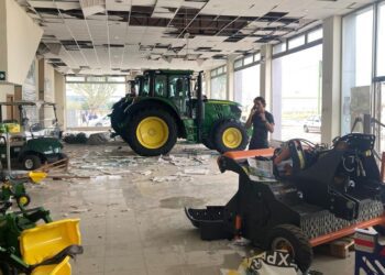 El alcalde de Cox alerta: “Ha sido catastrófico, algunas tejas han salido volando”