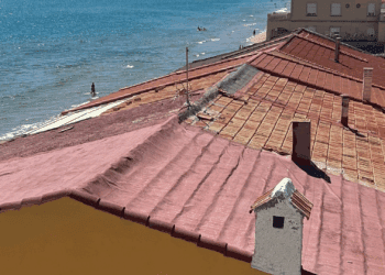 La Generalitat reclama al Gobierno frenar el derribo de las casas de la playa de Babilonia