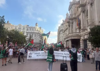Manifestaciones en Valencia, Alicante y otros municipios exigen el embargo total de armas y la ruptura de relaciones con Israel