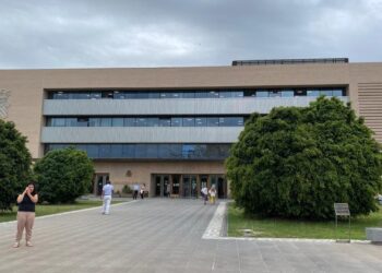 Condenan en Castellón a un joven por incitar en redes a “tirar a matar” contra migrantes en la frontera de Ceuta