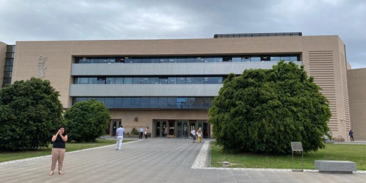 Condenan en Castellón a un joven por incitar en redes a “tirar a matar” contra migrantes en la frontera de Ceuta 1 Condenan en Castellón a un joven por incitar en redes a “tirar a matar” contra migrantes en la frontera de Ceuta