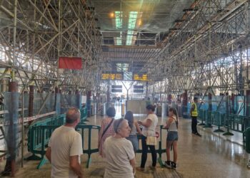 Adif suspende completamente el servicio en las líneas C1 y C2 de Cercanías Valéncia a partir de las 20:00 h