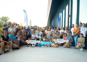 Vithas forma en RCP al voluntariado del Medio Maratón y Maratón Valencia Trinidad Alfonso Zurich 2025