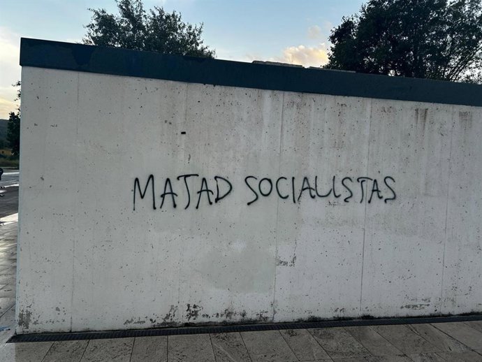 El PSPV denuncia una pintada en Ontinyent con amenazas y reclama frenar la escalada de odio 2 fotonoticia 20250921215907 690