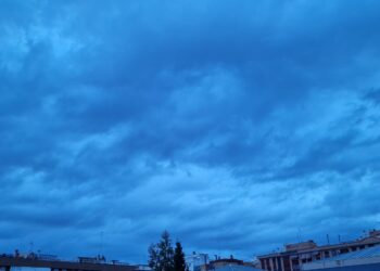 Alerta roja en Valencia: una noche de inundaciones y tensión con la llegada del exhuracán Gabriel