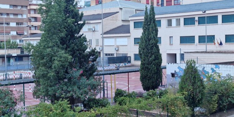 Alerta roja en Valencia: una noche de inundaciones y tensión con la llegada del exhuracán Gabriel