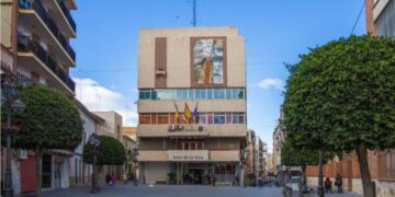 Mislata abre los colegios este martes pero siguen cerrados parques jardines y canceladas actividades al aire libre
