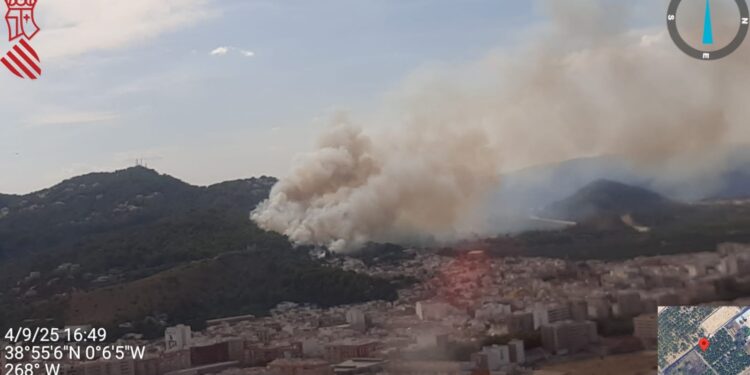 5 incendios forestales en la Comunitat Valenciana esta tarde de jueves 4 de Septiembre