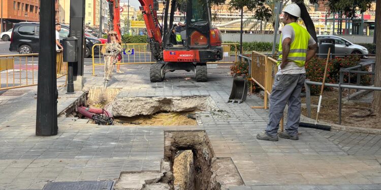 El Pleno aprueba la nueva ordenanza de licencias urbanísticas y regula las obras de zanjas en la ciudad