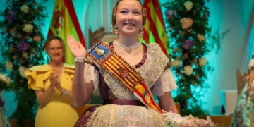 Torrent celebra la Exaltación de Sara Magán, Fallera Mayor Infantil de 2026, en una mañana mágica llena de arte, ilusión y sentimiento fallero
