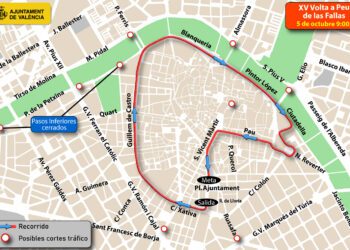 La XV Volta a Peu de las Falles recorrerá este domingo las calles de la ronda interior de Valencia