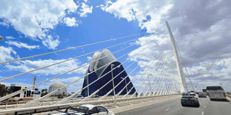 El Ayuntamiento licita las obras de mantenimiento del Puente de l’Assut de l’Or por 860.000 euros 1 1010 Pont de lAssut de lOr 1