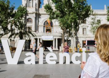 1017 Cartell VLC scaled 1