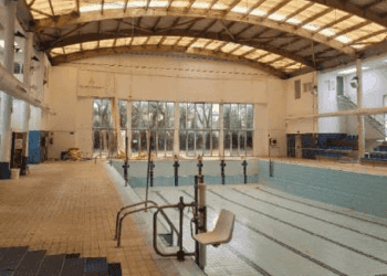 1017 Piscina poliesportiu Orriols