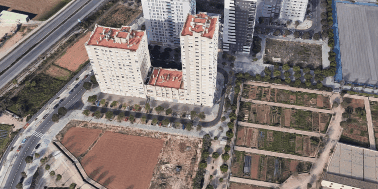 El Ayuntamiento de Valencia compra 134 viviendas en La Torre por 9 millones para evitar el desalojo de los vecinos 1 El Ayuntamiento de Valencia compra 134 viviendas en La Torre por 9 millones para evitar el desalojo de los vecinos