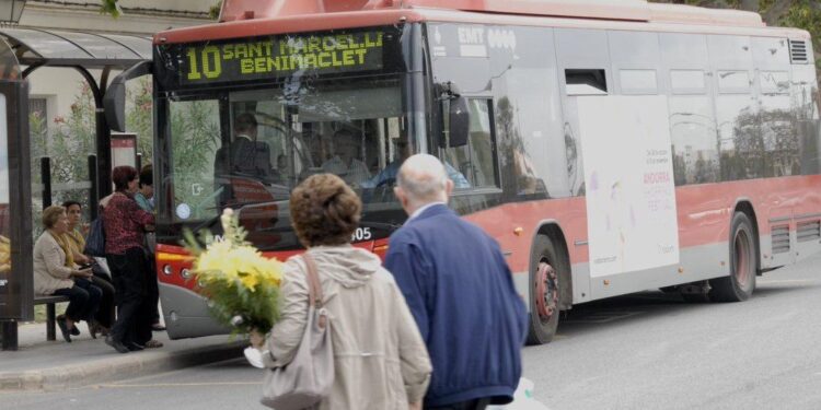 EMT refuerza su servicio por Todos los Santos y crea una nueva línea al Cementerio de El Cabanyal 1 1029 EMT Tots Sants OK