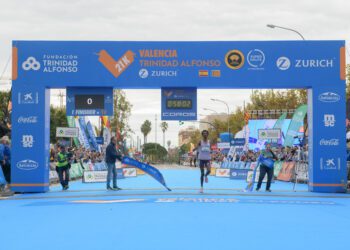 Agnes Ngetich logra la mejor marca del año (1:03:08) en el Medio Maratón Valencia 15 Agnes Ngetich logra la mejor marca del año (1:03:08) en el Medio Maratón Valencia