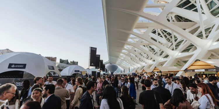 4ddefe56 6054 4b97 9484 f3b5e0bafe69 16 9 discover aspect ratio default 0