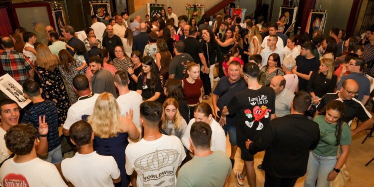 Las Fallas de Cullera presentan sus bocetos para Fallas 2026