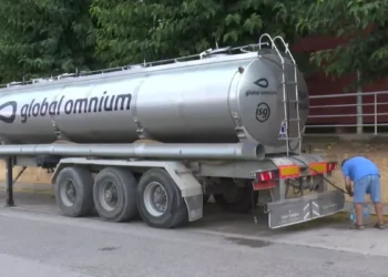 Vilamarchant vuelve a tener agua potable del grifo tres meses después