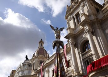 La Generalitat Valenciana mantiene el acto institucional del 9 d'Octubre pese a la alerta naranja