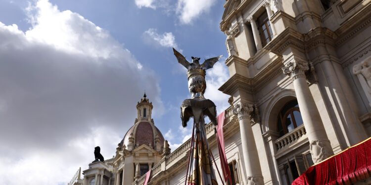 La Generalitat Valenciana mantiene el acto institucional del 9 d'Octubre pese a la alerta naranja