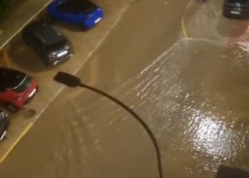 El agua vuelve a correr por las calles de Aldaya