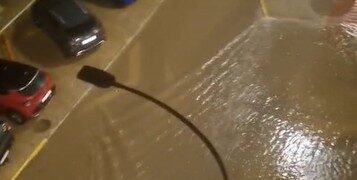 El agua vuelve a correr por las calles de Aldaya
