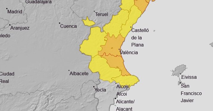 Emergencias mantiene la alerta naranja por lluvias este lunes en el litoral de Valencia y el norte de Castellón 1 AEMET reactiva los avisos amarillos hoy por lluvias, pone alertas naranjas mañana y extiende avisos hasta martes a las 8h.