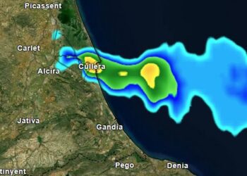 Fuerte tromba de agua en Llaurí, Favara y Cullera descarga más de 35 litros en menos de una hora