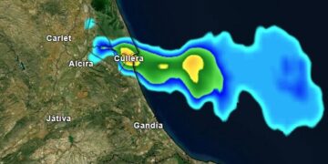 Fuerte tromba de agua en Llaurí, Favara y Cullera descarga más de 35 litros en menos de una hora