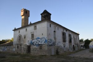 El Ayuntamiento de Valencia acumula más de un año y medio de retrasos en la rehabilitación de la Alquería de Falcó